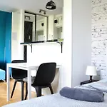 Labo Apartment Karmelicka